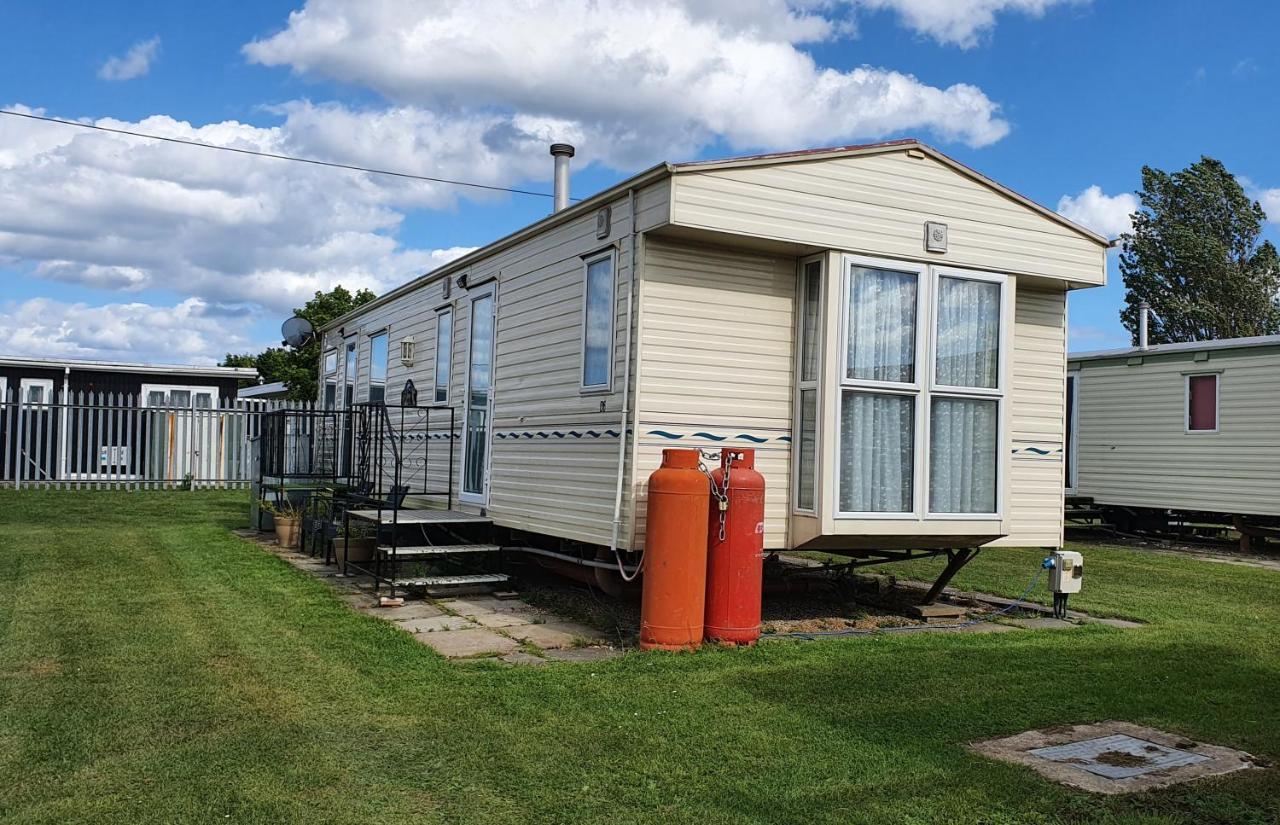 King'S Caravan Park, Caravan To Sleep 6 People Chapel Saint Leonards Eksteriør billede